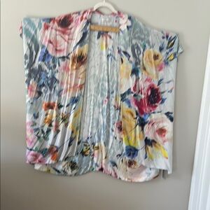 NWT Floral Kimono Cardigan OS